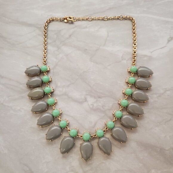 ✨ J.Crew Pear Classic Clear Rhinestone Crystal Pave Green Grey Necklace ✨ - Picture 1 of 16